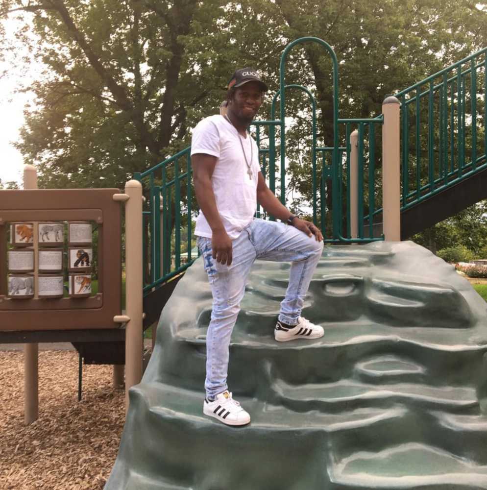 Meet your Posher, Joel